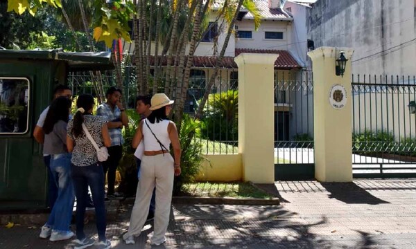 Embajada recomienda ir a Bolivia o Brasil para trámites – Prensa 5