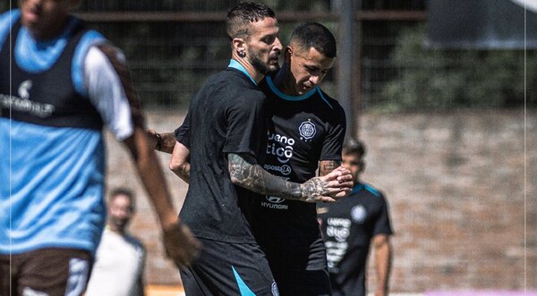 Versus / Darío Benedetto se hace sentir en su primer amistoso con Olimpia
