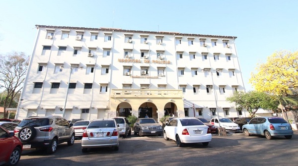 Hospital policial introduce mejoras y recibe tomógrafos donados por Itaipú