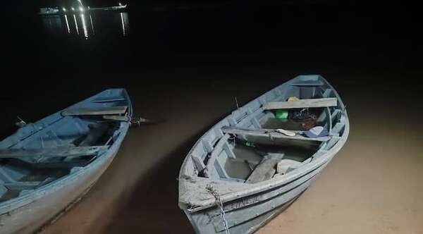 Pescador cae al agua tras ser embestido por una lancha en el río Paraguay - Noticiero Paraguay