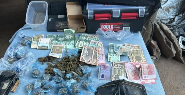 Decomisan drogas y detienen a dos personas en allanamientos en Limpio