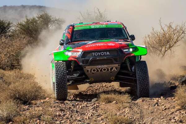 Al Rajhi vence la etapa; Lategan sigue líder y Al Attiyah a 35:53 minutos - Automovilismo - ABC Color