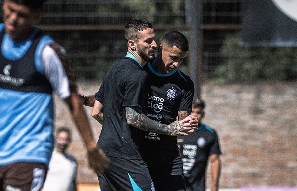 Olimpia goleó en su primer amistoso