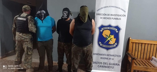 Tres policías caen con drogas en Canindeyú - 1000 Noticias