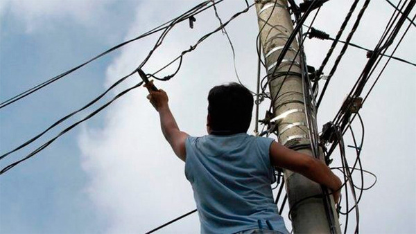 Operativo contra numerosas conexiones irregulares en Nanawa - 1000 Noticias