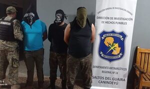 (Video) Tres policías caen con más de 280 kilos de marihuana