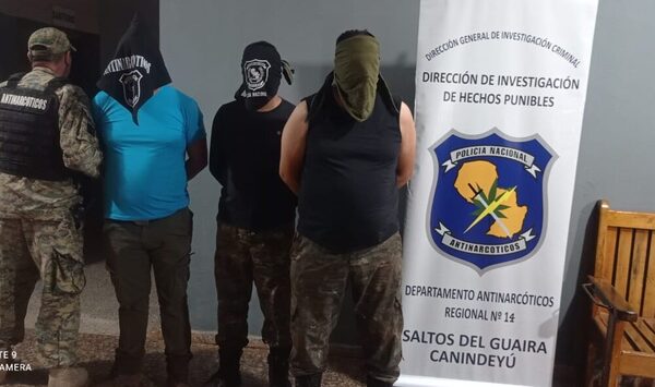 (Video) Tres policías caen con más de 280 kilos de marihuana