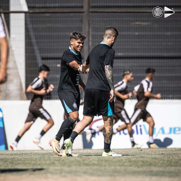 Olimpia gana en amistosos - Fútbol - ABC Color