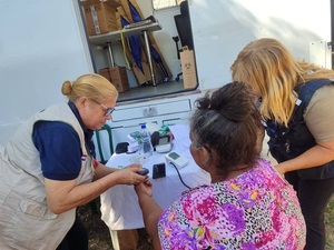 Más de 60 pacientes recibieron atención médica gratuita en barrio capitalino - .::Agencia IP::.