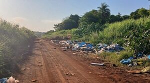 Vecinos de Minga Guazú ejercerán presión ante desinterés del MOPC sobre calle 2.000 - La Clave