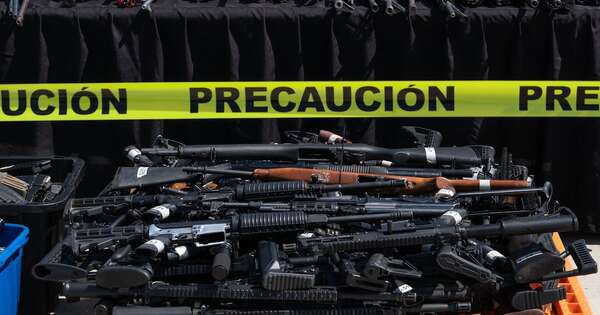 La Nación / México pagará hasta USD 1.300 por ametralladoras en plan de desarme
