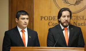 Según senador, colorados operarán para sacar de carrera a Miguel Prieto