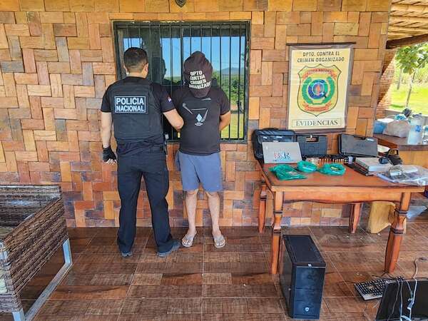 Allanamientos en Natalicio Talavera: incautaron evidencias y vehículos en estancia de un presunto narcoconcejal - Policiales - ABC Color