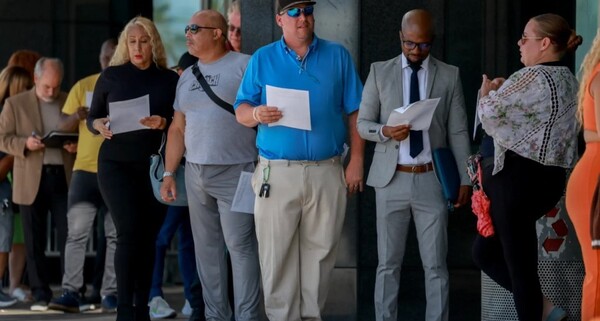 Las ofertas de empleo en Estados Unidos aumentaron 259.000 puestos
