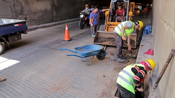 Trabajos de limpieza y remoción de residuos se realizan en el túnel Semidei