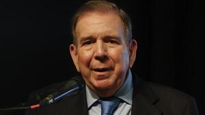 Edmundo González llega a Santo Domingo, última parada anunciada de su gira por América