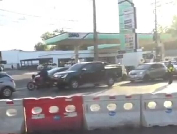 Caos por obras en San Lorenzo: PMT y Patrulla Caminera coordinan apoyo · Radio Monumental 1080 AM