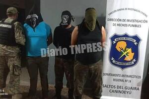 Tres policías son descubiertos descargando 287 kilos de marihuana de una lancha – Diario TNPRESS