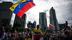 Oposición de Venezuela marcha contra la investidura de Maduro - Unicanal