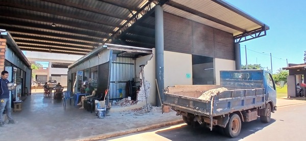 Tras dos semanas del violento percance, reparan la terminal interurbana de CDE - La Clave