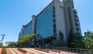 S&P mejora la perspectiva de la calificación crediticia de Paraguay a positiva