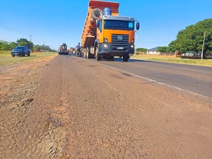 Tareas de bacheo revitalizan vía clave para el departamento de San Pedro - .::Agencia IP::.