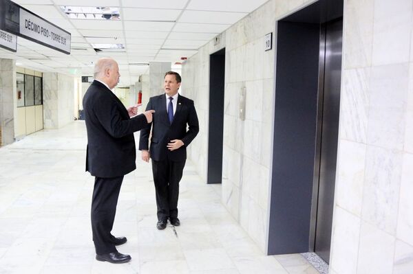 Autoridades judiciales verificaron funcionamiento de ascensores renovados en la Torre Sur