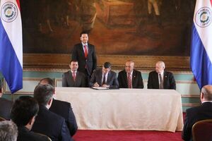 Autoridades judiciales participaron del acto de promulgación de la ley que crea el Registro Unificado Nacional
