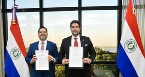 Titular de Diputados y conocido actor mexicano firman compromiso contra la trata de personas - ADN Digital