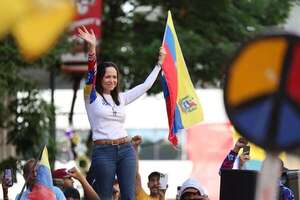 María Corina Machado fue interceptada “violentamente” tras protesta en Caracas - Mundo - ABC Color
