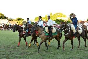 Laureles revive su esencia en la Fiesta de la Tradición 2025 - Nacionales - ABC Color