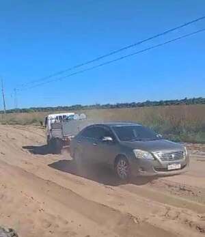 El camino de la desesperación: pobladores de Laureles y Yabebyry claman por soluciones viales - Nacionales - ABC Color