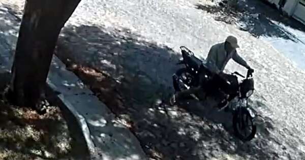 Diario HOY | Dejó su motocicleta estacionada frente a su trabajo en Asunción y al salir ya no encontró