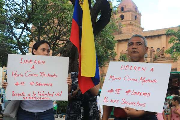 AUDIOS: Tensión en Venezuela en las horas previas a la toma de posesión del presidente - Ancho Perfil - ABC Color