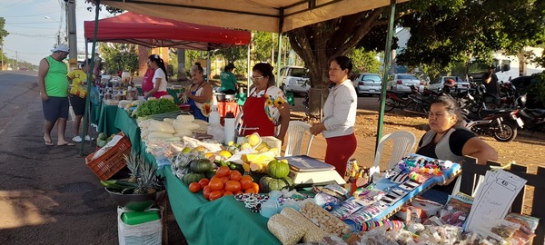 Exitosa Feria de Productores y Emprendedores en la explanada de la Municipalidad de Cambyretá