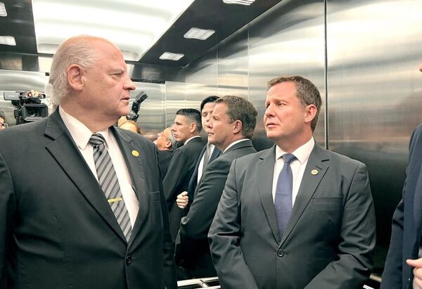 Ascensores de la torre Sur se encuentran nuevamente operativas tras su renovación - Judiciales.net