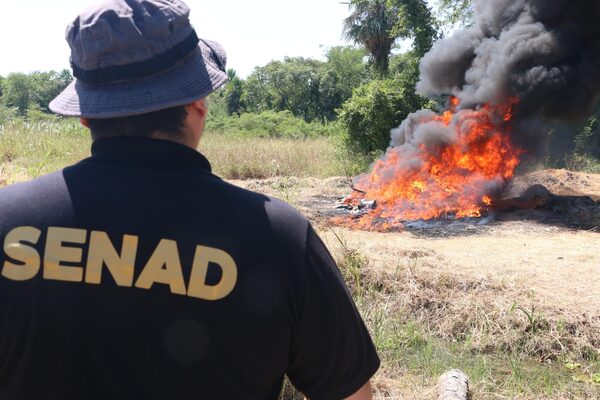 SENAD incinera cargamento de cocaína valuado en más de 13 millones de dólares