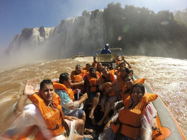Las Cataratas del Yguazú recibieron a visitantes de 187 nacionalidades - La Clave