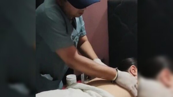 Chaqueño hace masajes gratis a personas de escasos recursos que tuvieron ACV