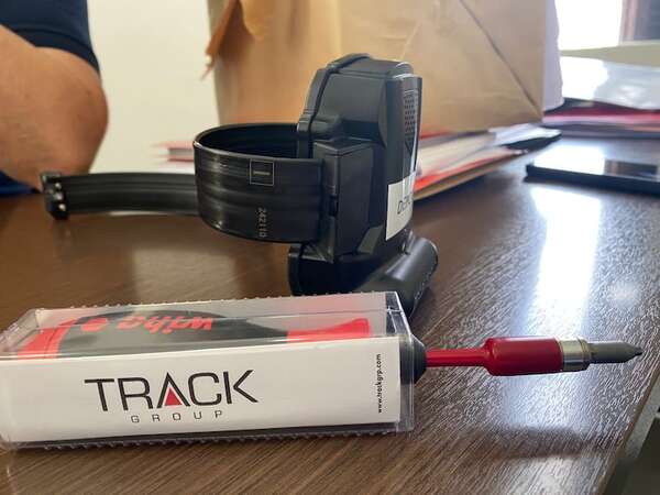 Tras bochornosa descoordinación, autorizan cambio de domicilio para la esperada colocación de tobillera electrónica - Policiales - ABC Color