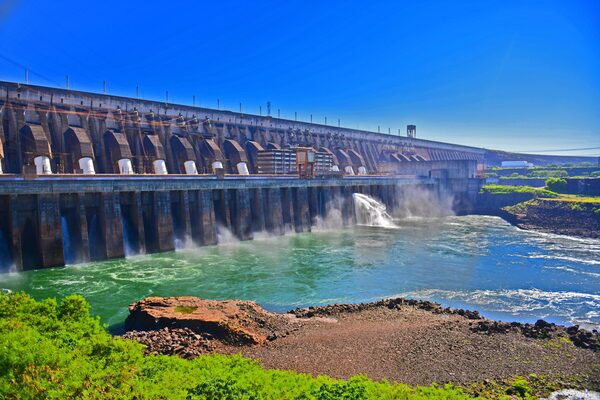Estado paraguayo recibió US$ 549 millones de Itaipu por Anexo C en 2024 - .::Agencia IP::.