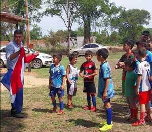 Comisión vecinal impulsa escuela de fútbol para prevenir adicciones