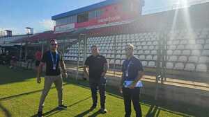 Inspección al estadio Villa Alegre de Encarnación para la temporada de fútbol