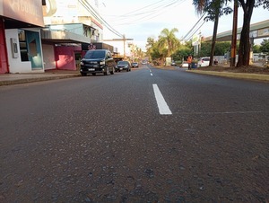 Municipalidad de Encarnación inicia trabajos de pintura en la avenida internacional San Roque
