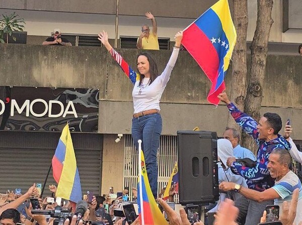 Video: María Corina Machado cuenta cómo le detuvieron y anuncia más presión internacional contra Maduro