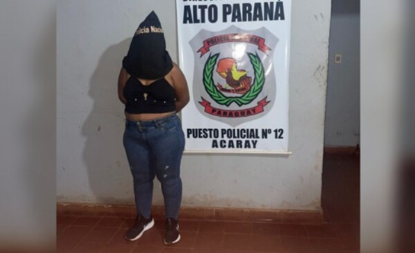 Detienen a una mujer por hurto de una motocicleta