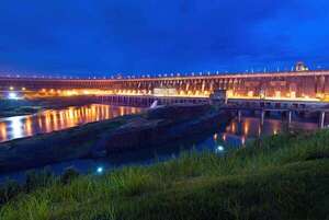 Itaipú: Gobierno recibió en el 2024 menos dólares por cesión, pero por royalties más, pese a la menor producción - Economía - ABC Color