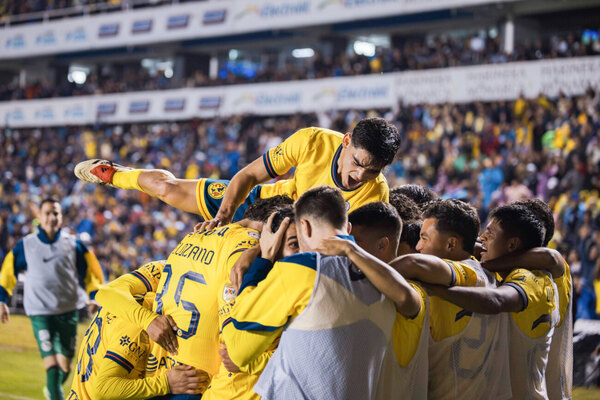 Versus / Con juveniles, América derrota al Querétaro de los paraguayos en el inicio del campeonato en México