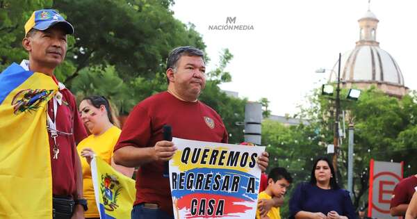 La Nación / Manifestación de venezolanos en Asunción - OJO Galería