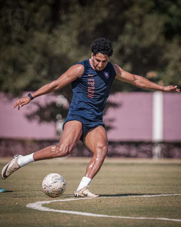 Una victoria y un empate en los juegos del Ciclón - Fútbol - ABC Color
